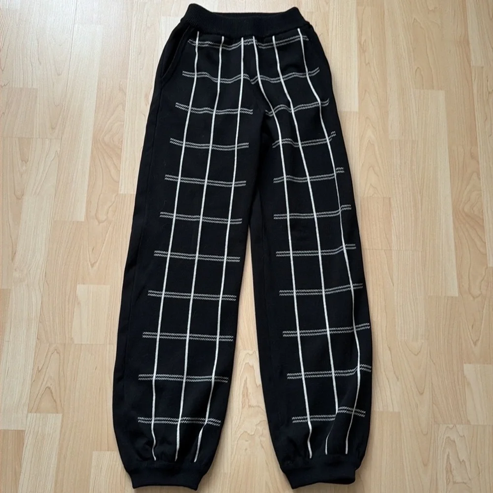 NWOT Chloe black plaid wool blend jogger pant, size S - Picture 1 of 11